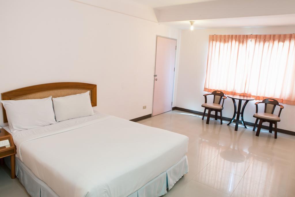 Chudchada Place Hat Yai Bagian luar foto