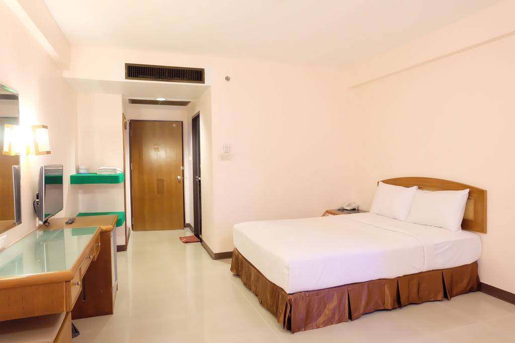 Chudchada Place Hat Yai Bagian luar foto