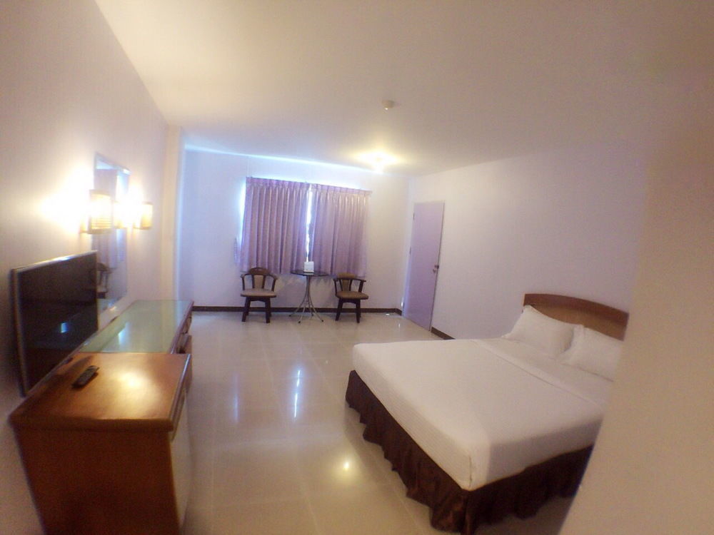 Chudchada Place Hat Yai Bagian luar foto